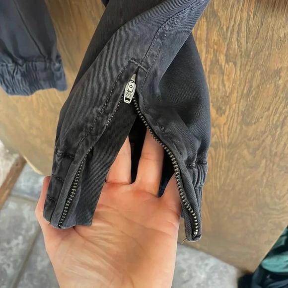 Spanx NWT Stretch Twill Cargo Jogger - Picture 2 of 7